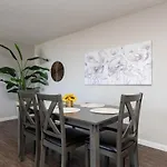 Hollywood Luxe 2Br Apartment With Rooftop Pool And Breathtaking Views